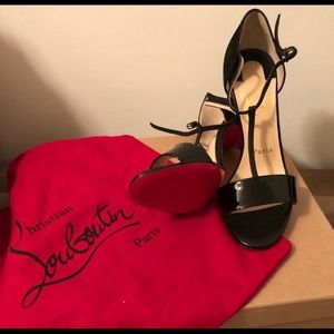 Excellent condition Christian Louboutin heels.